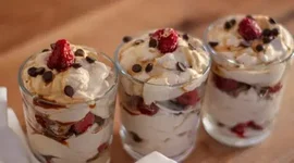 Mascarpone-Kaffee-Traum-Dessert-Nachtisch-lecker-Nachspeise-Mascarpone-Kaffee-Kinder-Kakao-Fr...webp