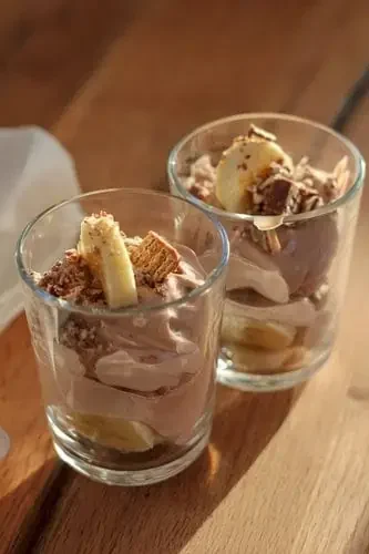 Mascarpone-Kaffee-Traum-Dessert-Nachtisch-lecker-Nachspeise-Mascarpone-Kaffee-Kinder-Kakao-Fr...webp