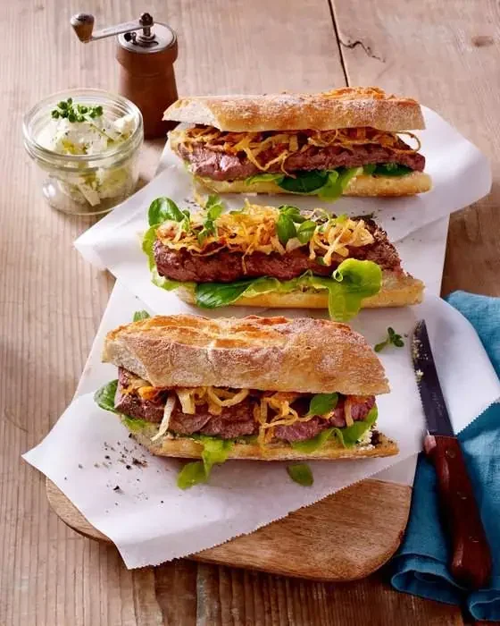 steak-sandwich-mit-gerosteten-zwiebeln,id=bc69159d,b=lecker,w=1600,rm=sk-1357893898.webp