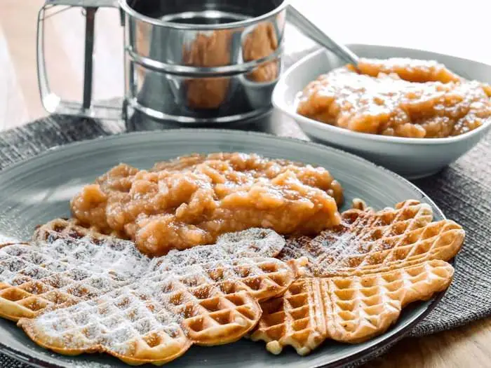 waffeln-mit-apfelmus-017-lrc.webp