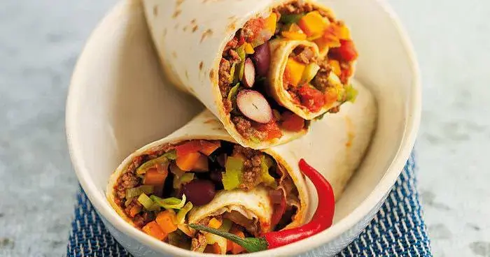 hackfleisch-wraps-408061279.webp