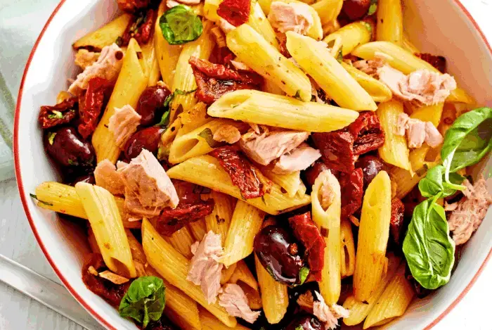 penne-pomodoro-e-tonno,id=0dd34854,b=lecker,w=980,rm=sk.webp