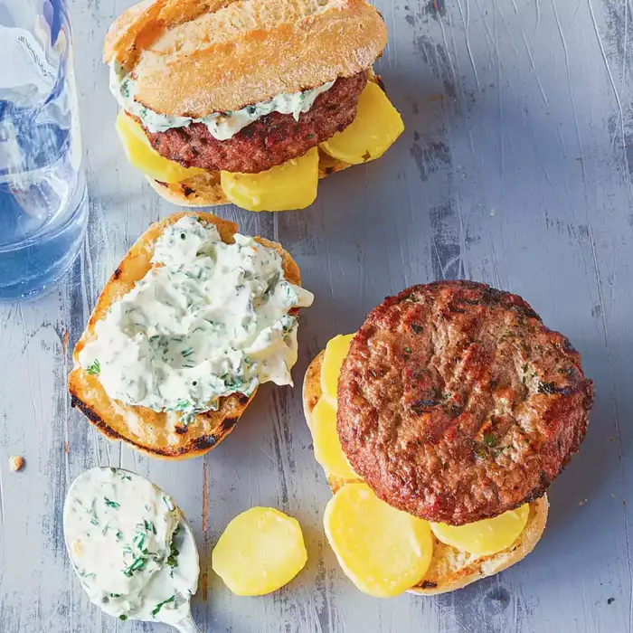 71651-frankfurter-gruene-sosse-burger.webp 71651-frankfurter-gruene-sosse-burger.webp