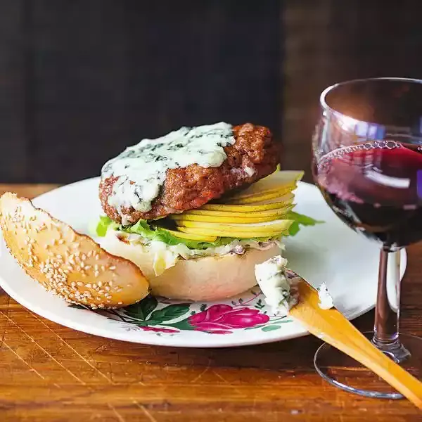 71653-birne-roquefort-burger.webp 71653-birne-roquefort-burger.webp