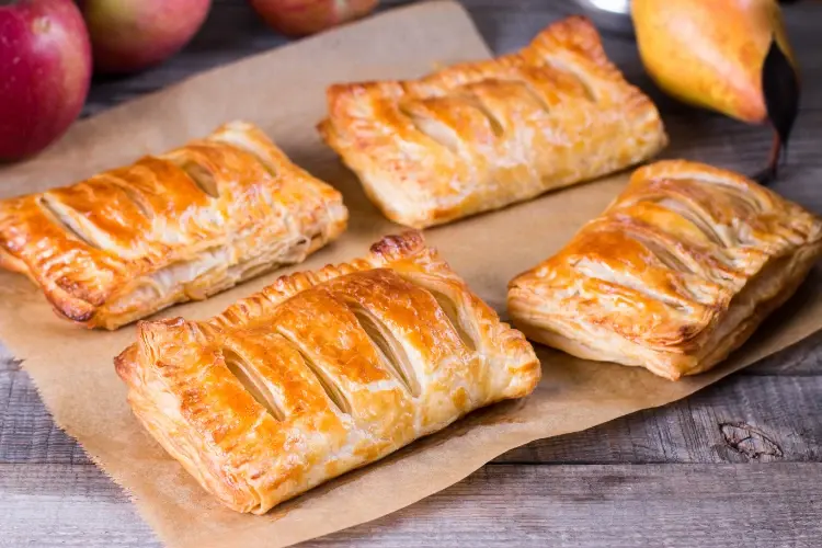 mini-apfeltaschen-aus-blatterteig.webp