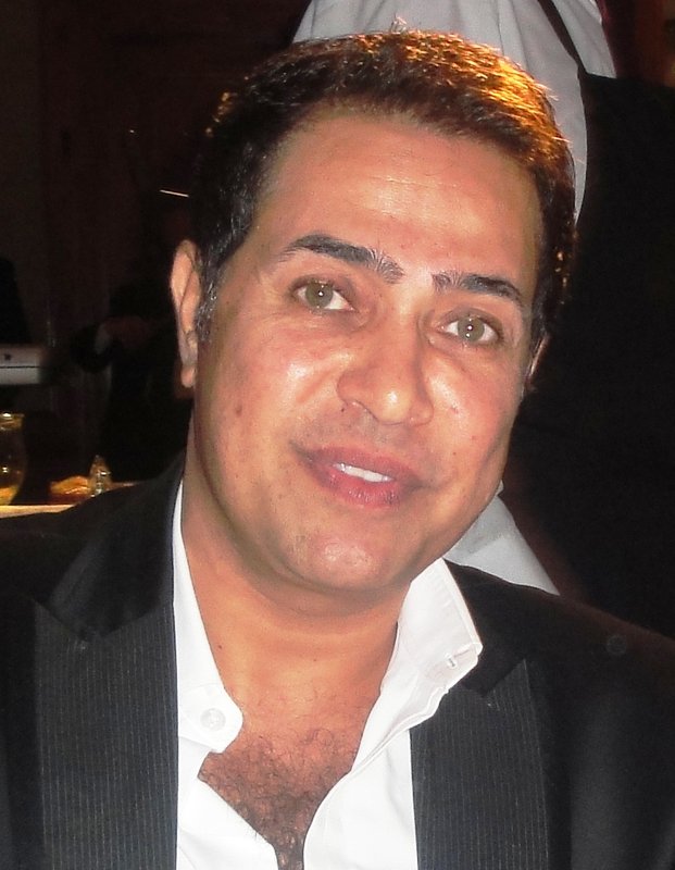 Hakim-Egyptian-singer.jpg